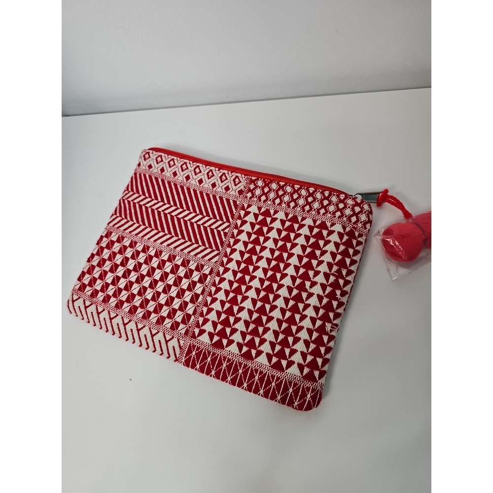 Classic red & white fabric 2 Chic clutch perfect for everyday/special occasions.